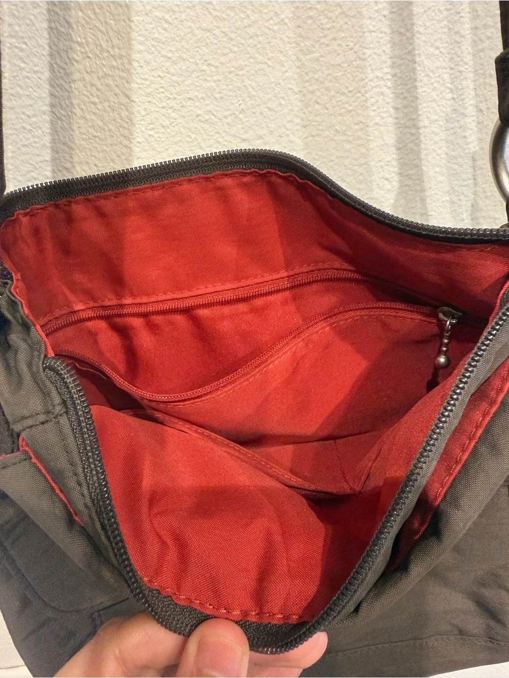 Baggallini Messenger Bag in Taupe